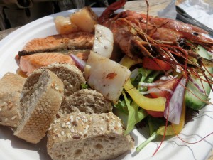 カフェとシーフードマーケット03